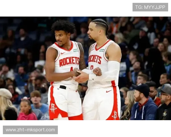 杰伦·格林复出再伤，火箭“二少”各遇困境：青春之路的坎坷与希望